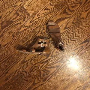 Michael Kors zipper Sandals!